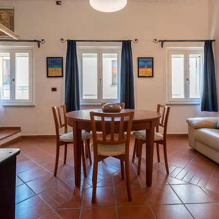 Ferret Apartment Алгеро Екстериор снимка