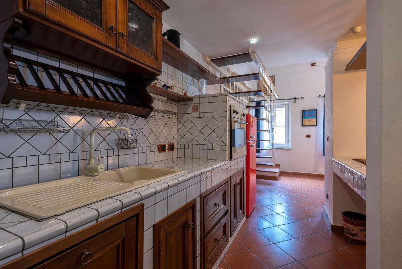 Ferret Apartment Алгеро Екстериор снимка